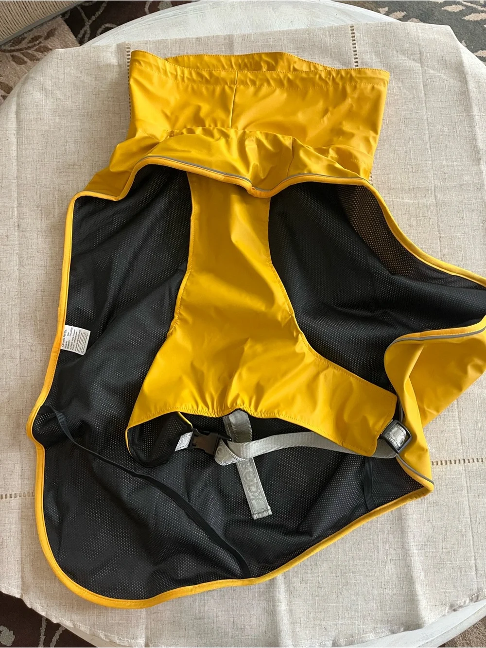 Body Glove Dog Raincoat, XX-Large, New with Tags, Waterproof, Bright Yellow